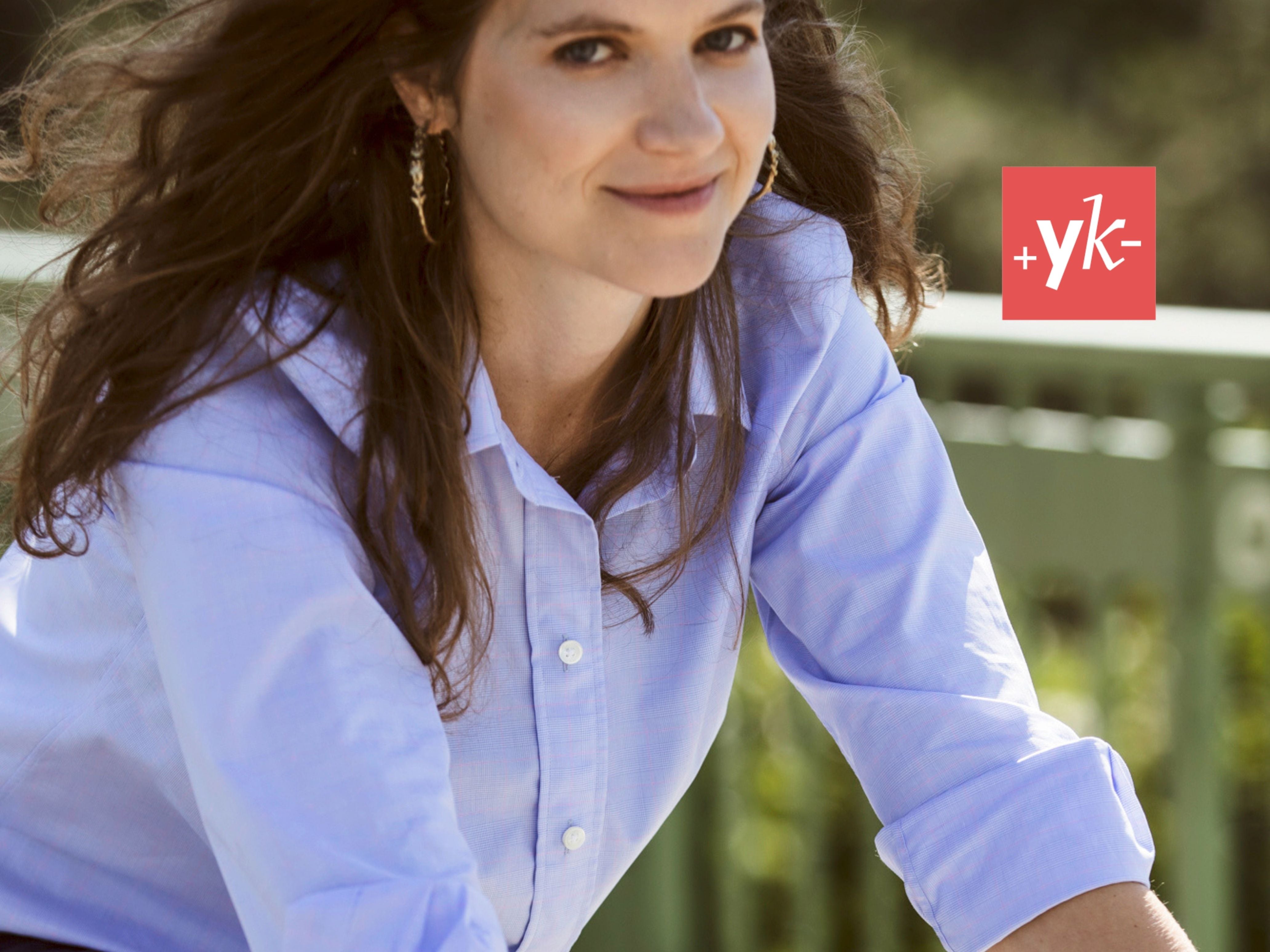 Yorokani Magnetbluse Damen Blau-Rosa-kariert klassisch an Model