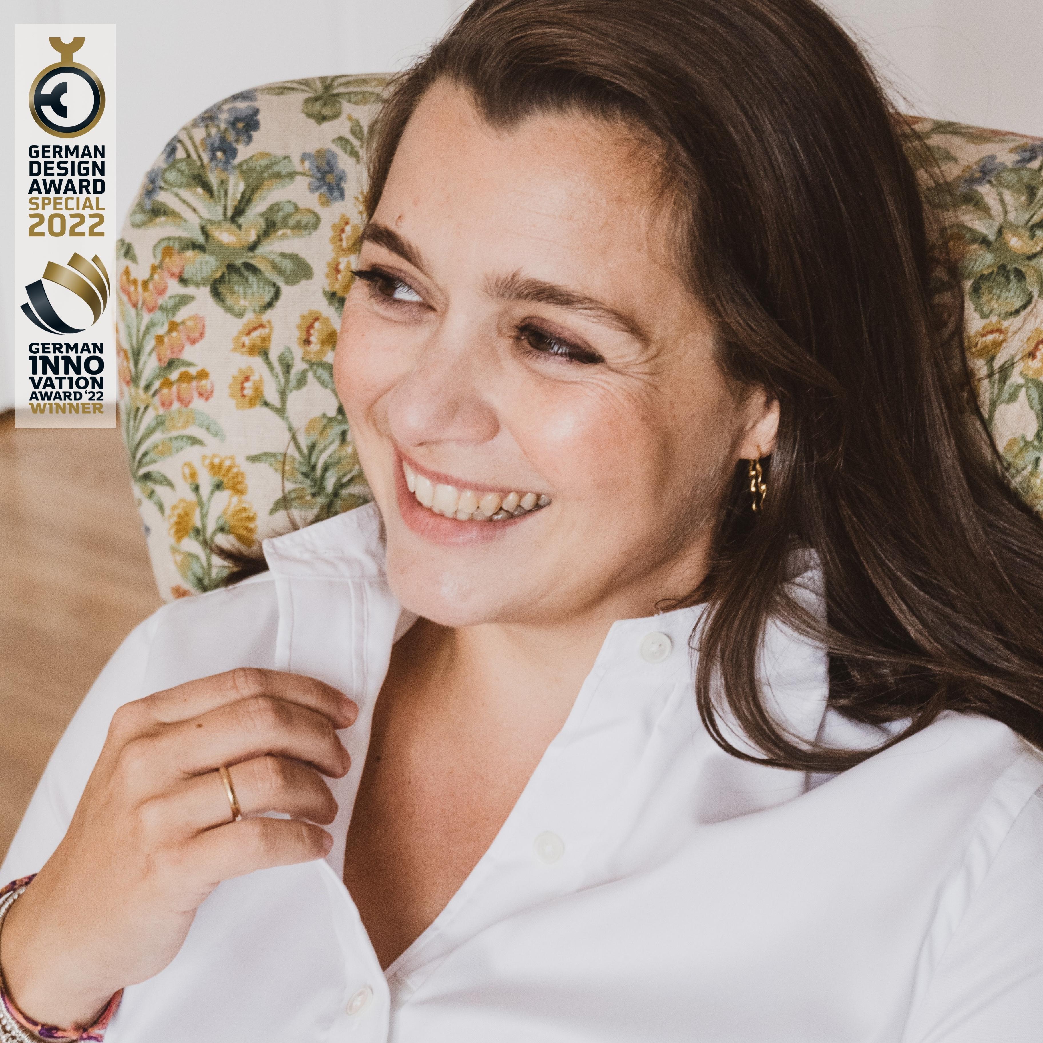 Stehkragen Magnetbluse - schneeweiß aus Baumwolle