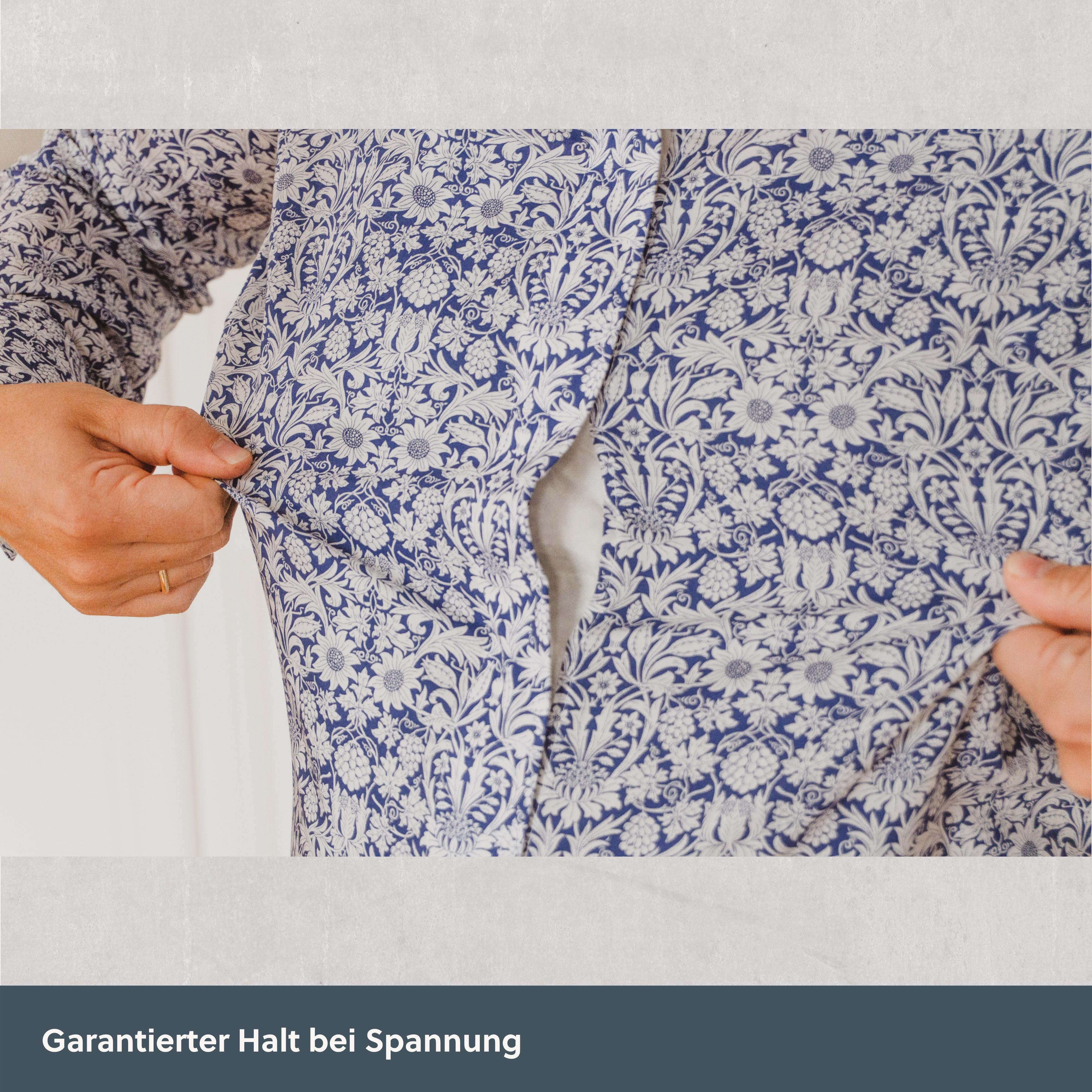 Magnetische Kelchkragenbluse - Paisley blau-weiß aus Baumwolle